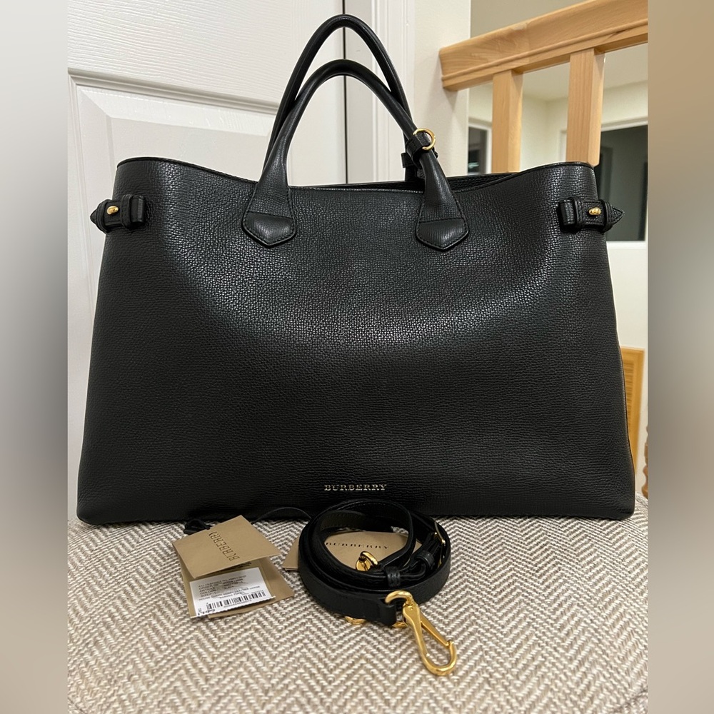 Burberry House Check Derby Leather Large Banner Tote